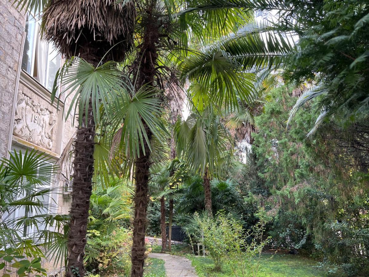 Gagra Hotel Printsevskii Zamok ภายนอก รูปภาพ