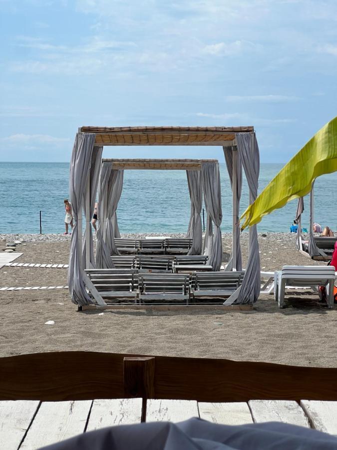 Gagra Hotel Printsevskii Zamok ภายนอก รูปภาพ